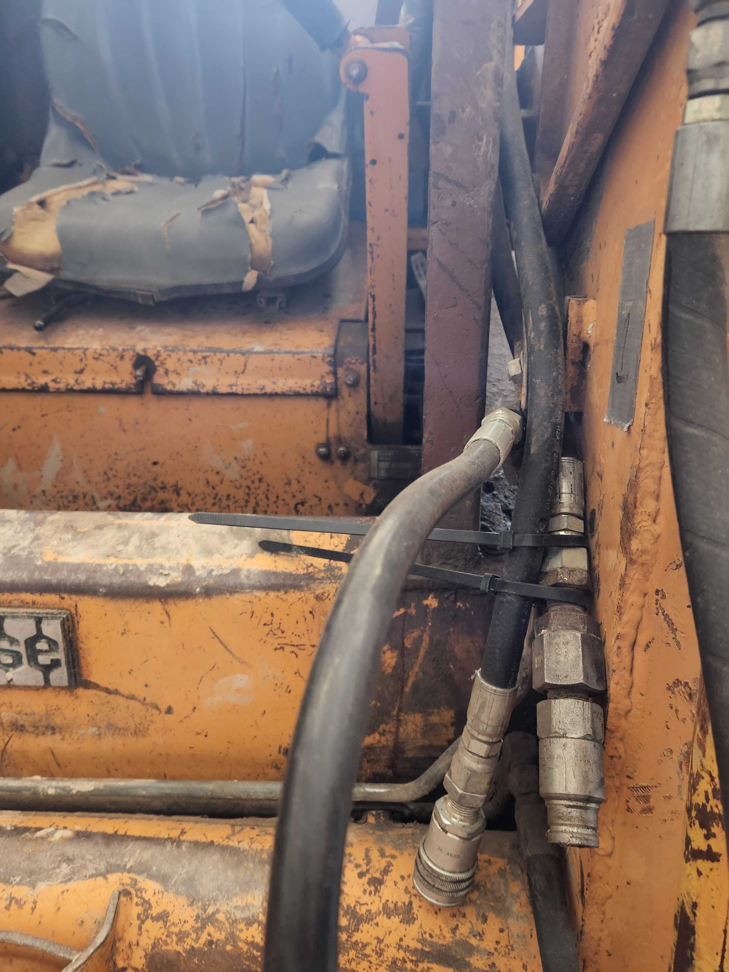 1993 Case 1845-C Skidloader 3