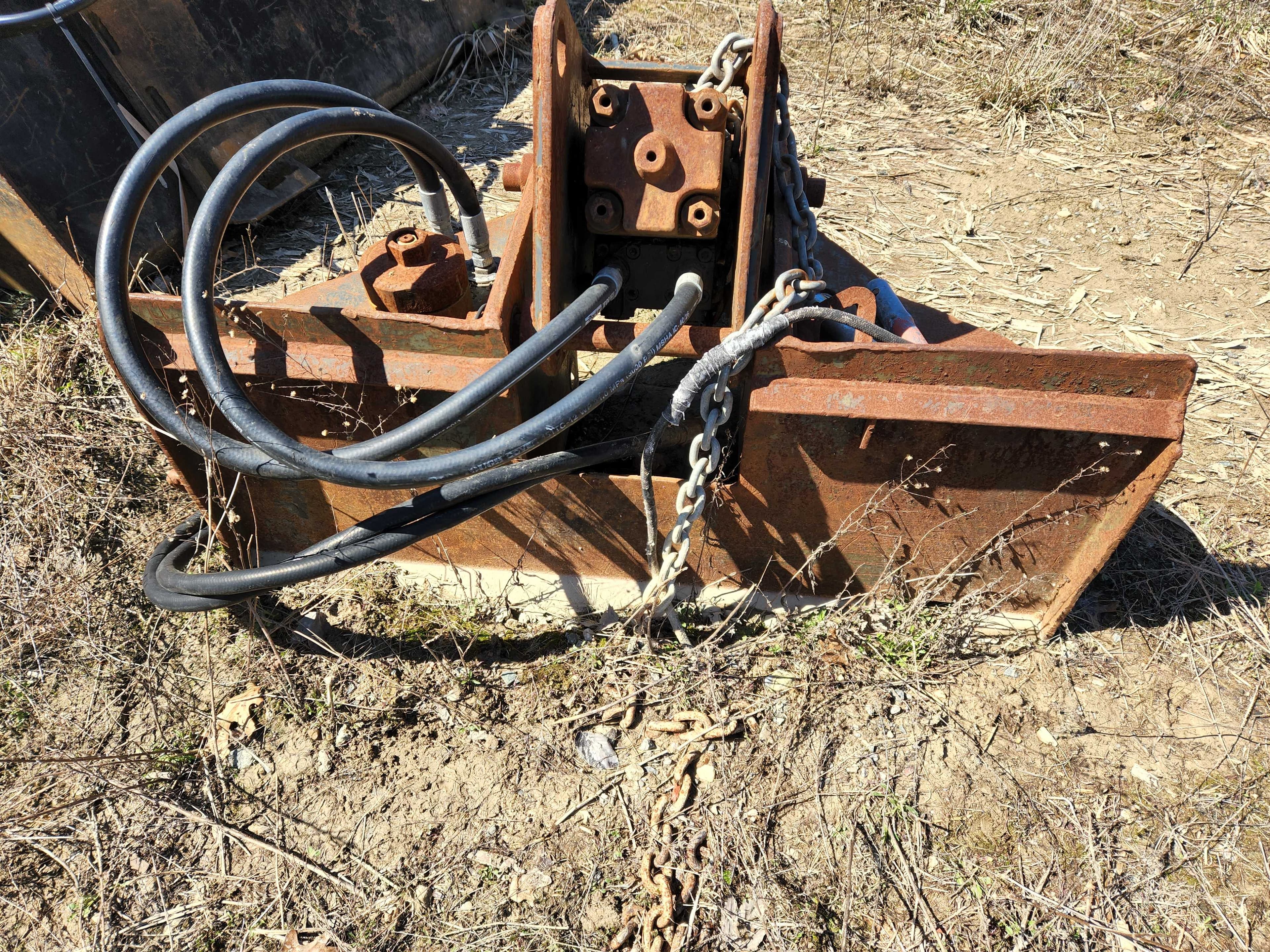 Setco Hard Rubber Never Flat Tires for Skidloader and attachments 2