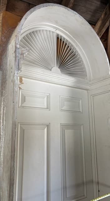 Door in Jamb with Fanned Transom 6