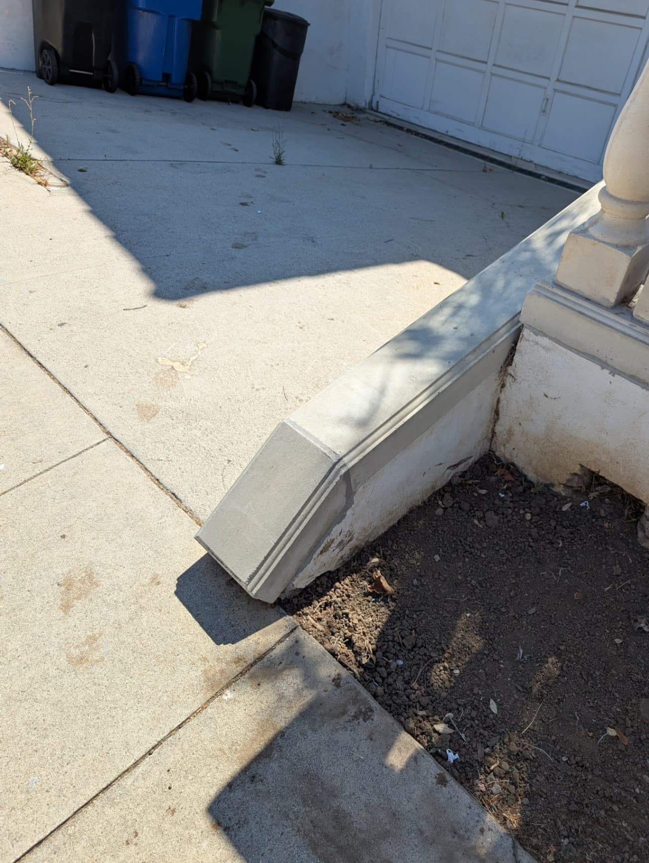 MUST SELL $12 - CONCRETE BALUSTER RAILINGS, BASES, & CAPS MULTIPLE UNITS 2