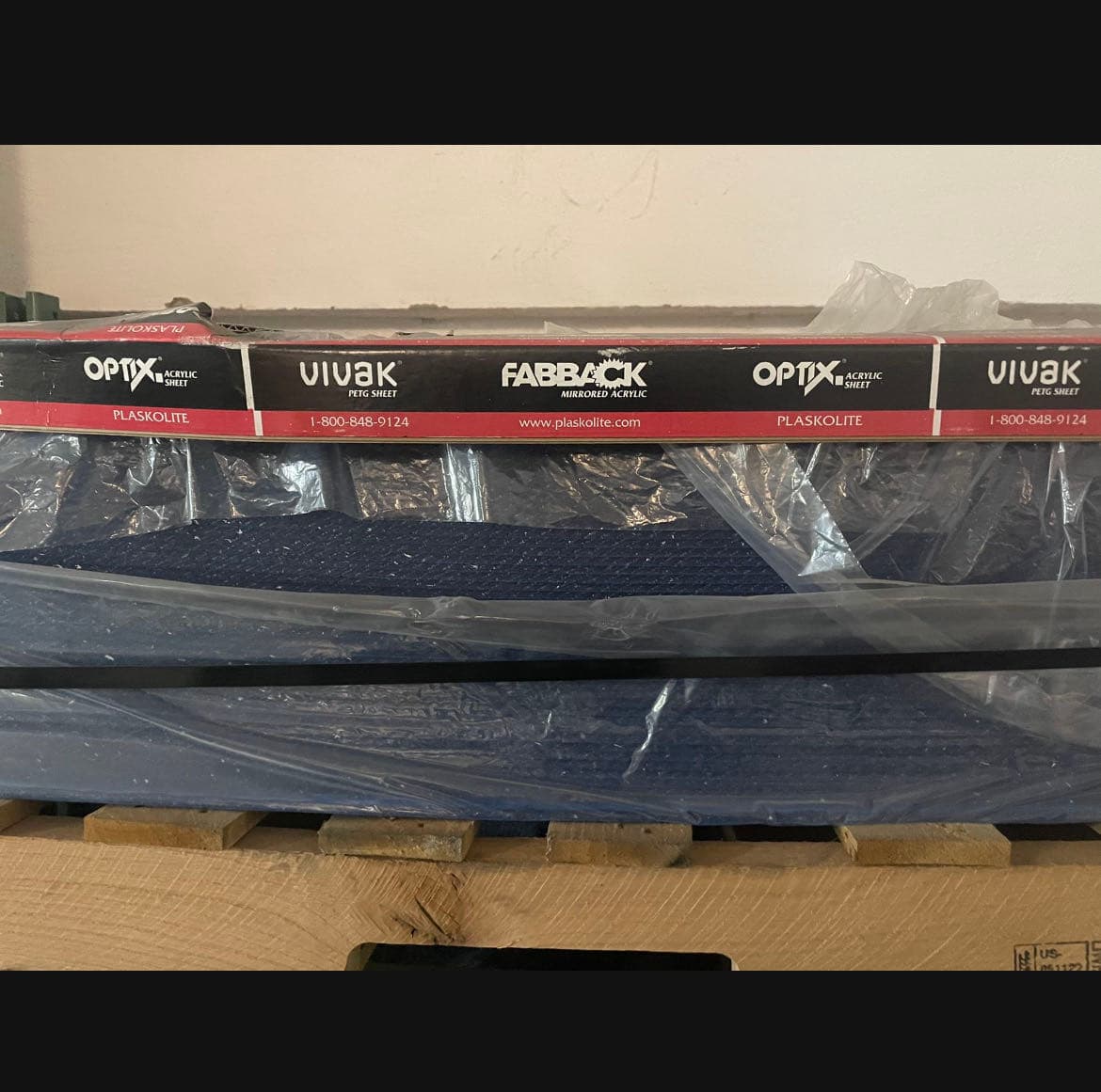 Plexiglass sheets NEW 48”x96”x1/4” 2