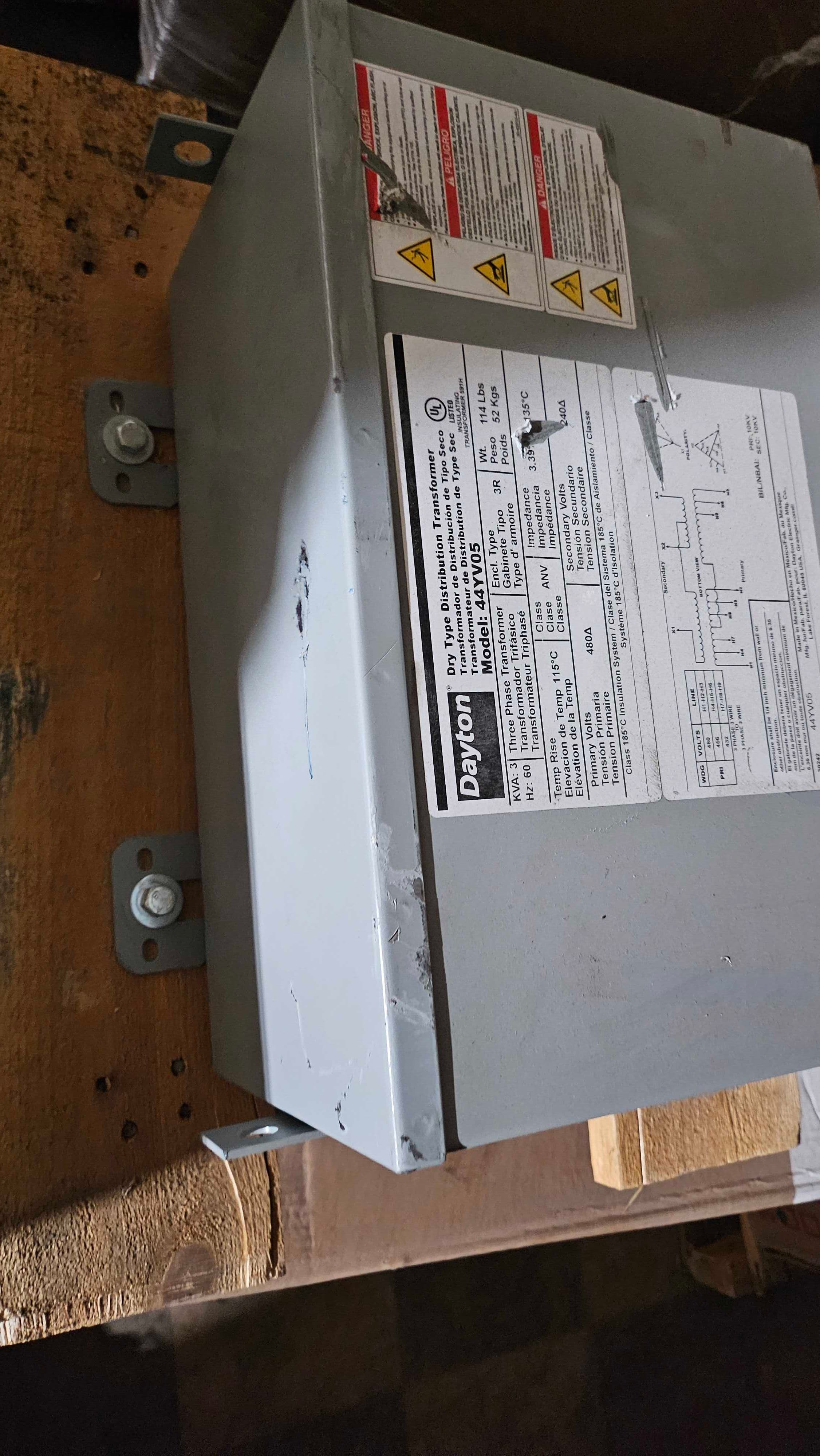 Dayton Dry type distribution transformer 2