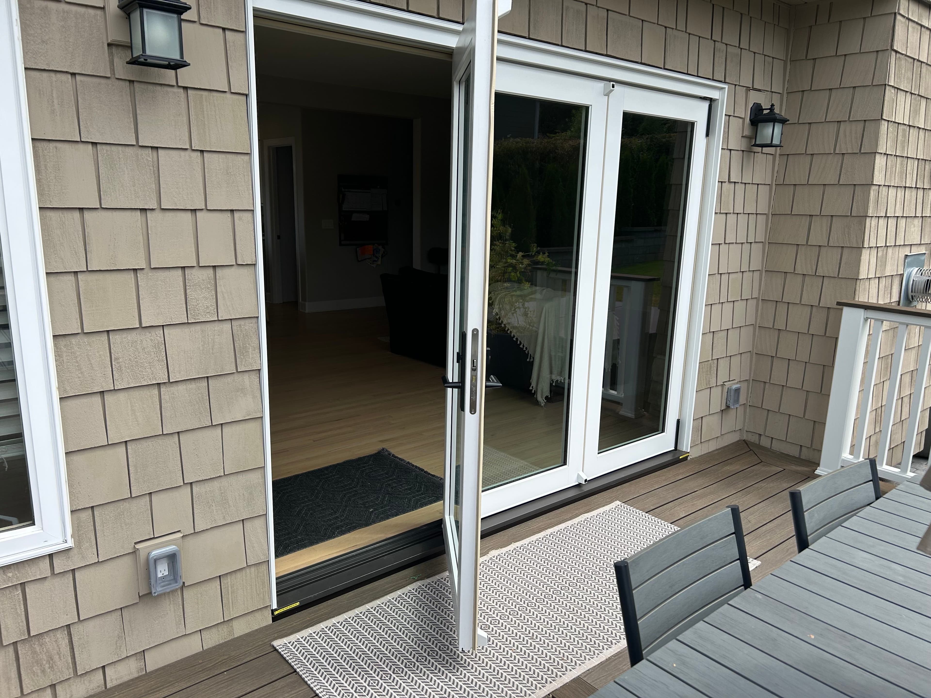 MARVIN ULTIMATE BIFOLD DOOR - 3 PANNEL 3