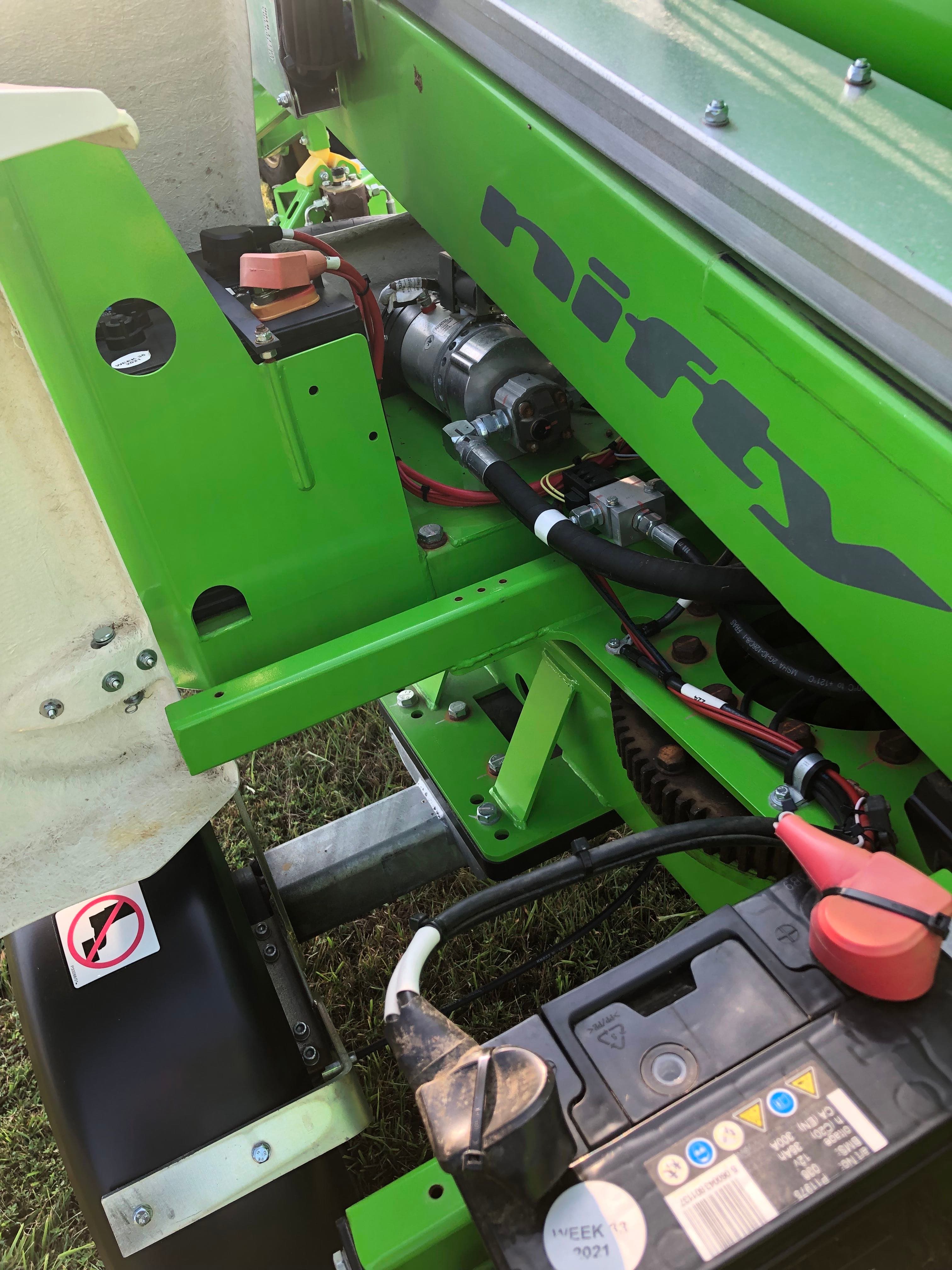 NiftyLift Model TM42T Boom Lift 8
