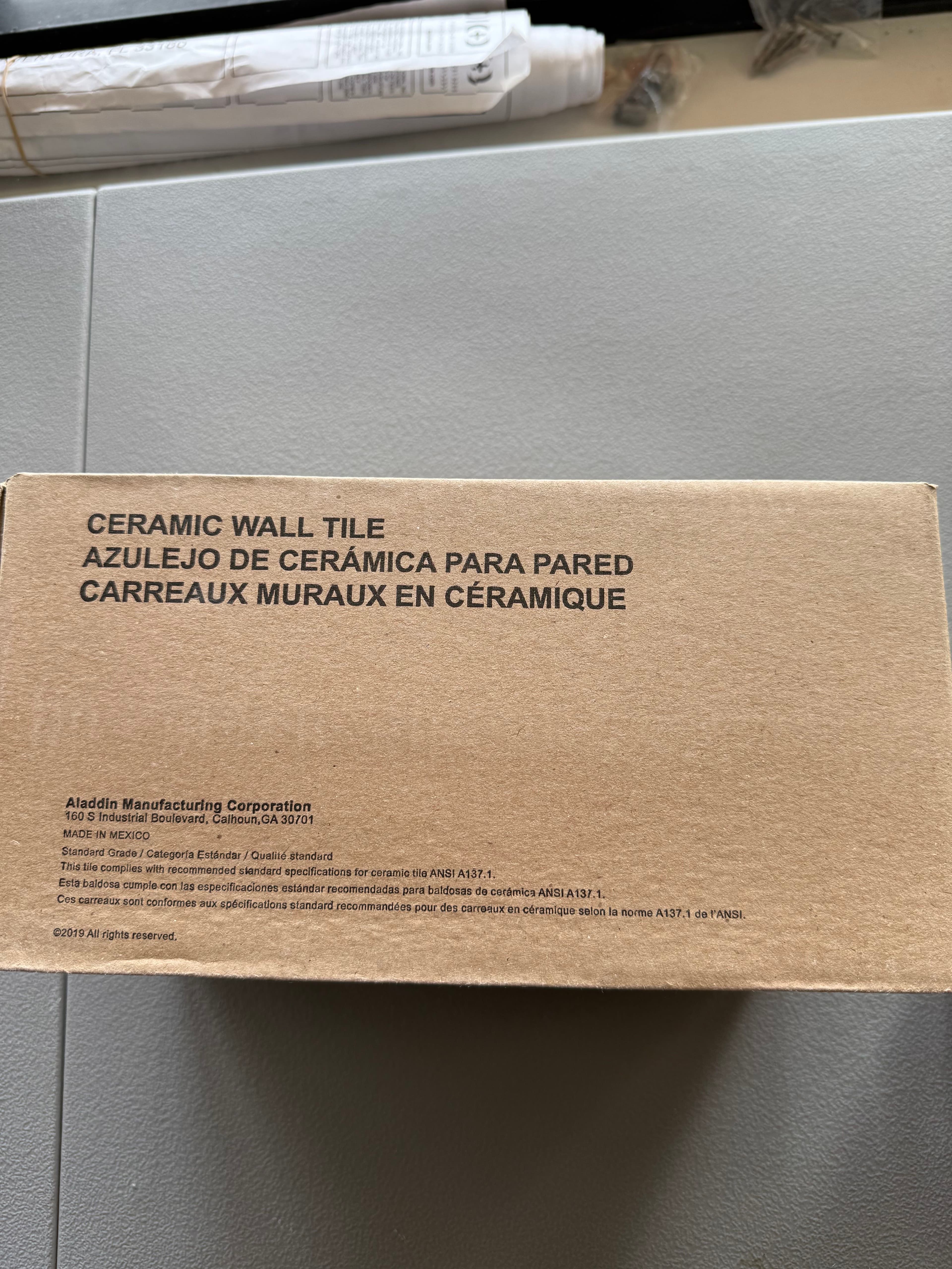 Artcrafted Coconut 3 in. x 12 in. Glazed Ceramic Wall Tile (10.12 sq. ft./case) Baldosa de pared de cerámica vidriada Artcrafted Coconut de 3 x 12 pulgadas (10.12 pies cuadrados por caja).