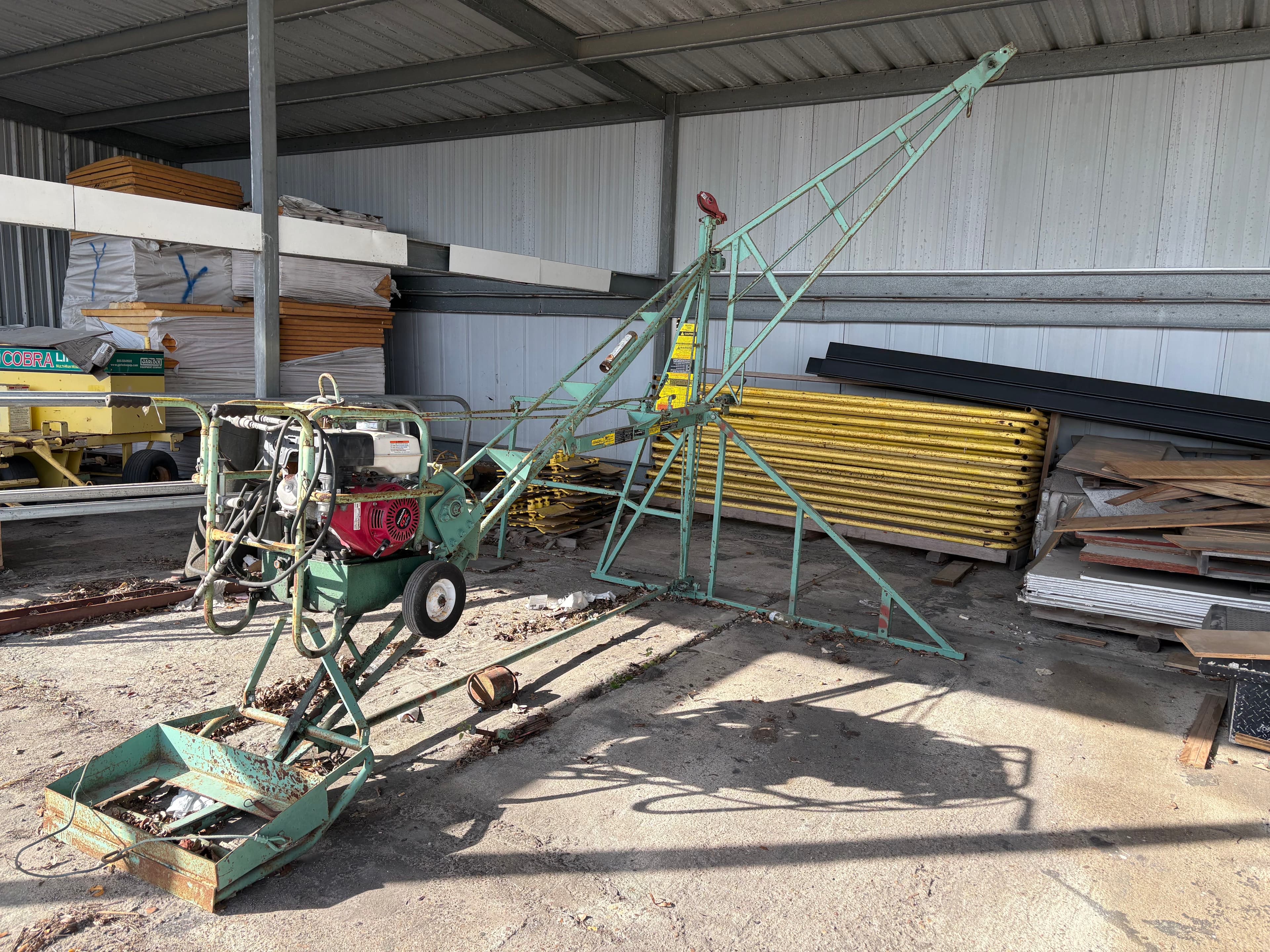 Roof Hoist 2