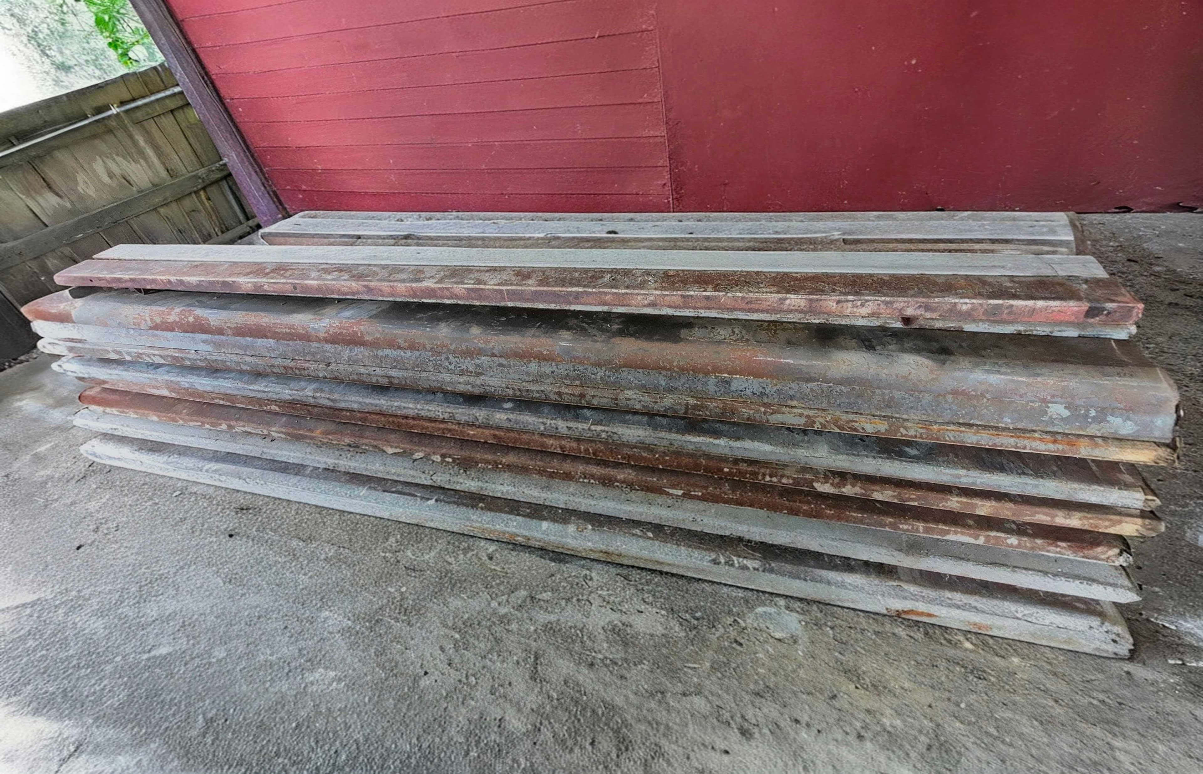 STEEL CURB AND GUTTER FORMS 3