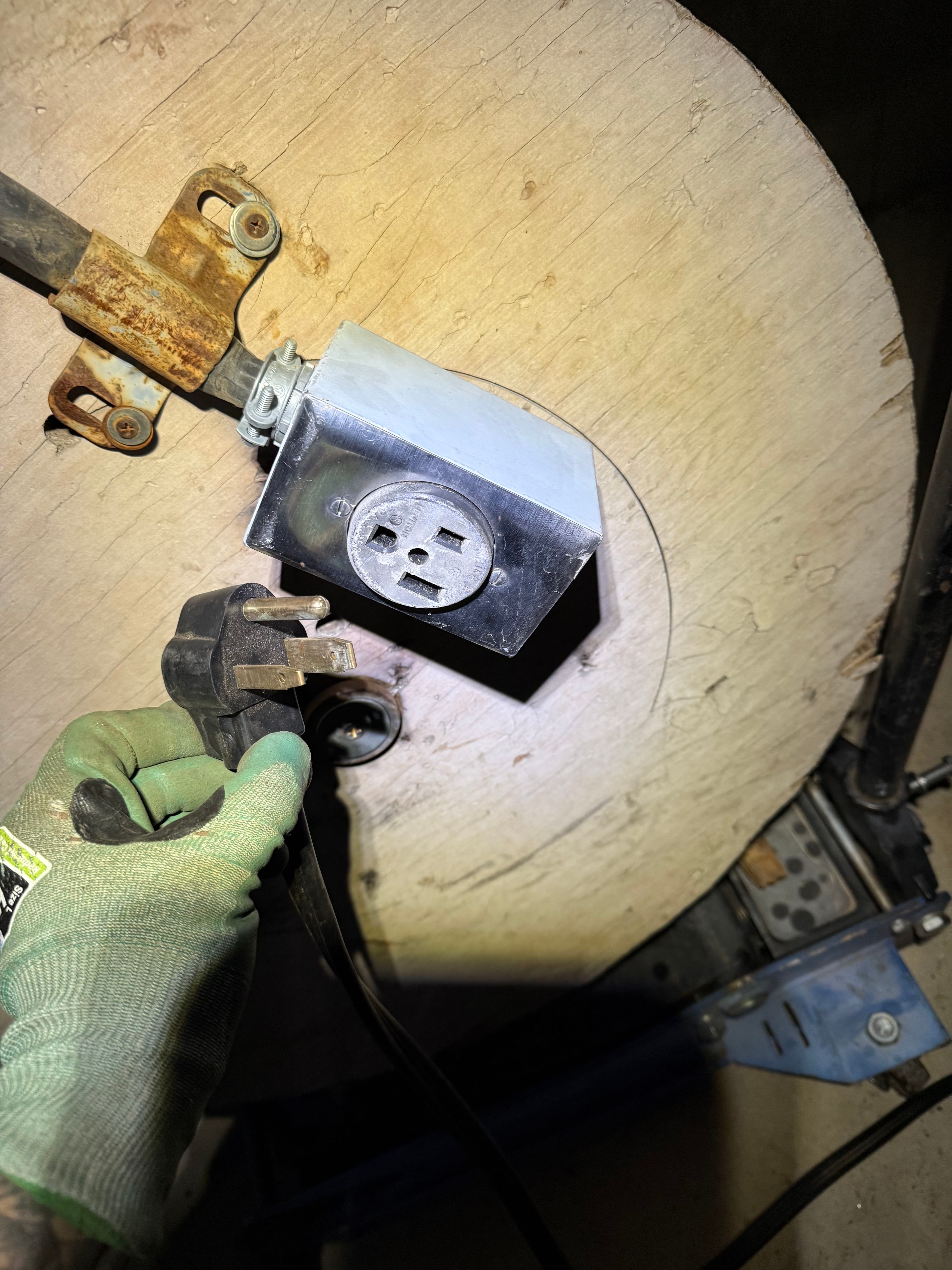 Lincoln AC/DC Arc Welder 5