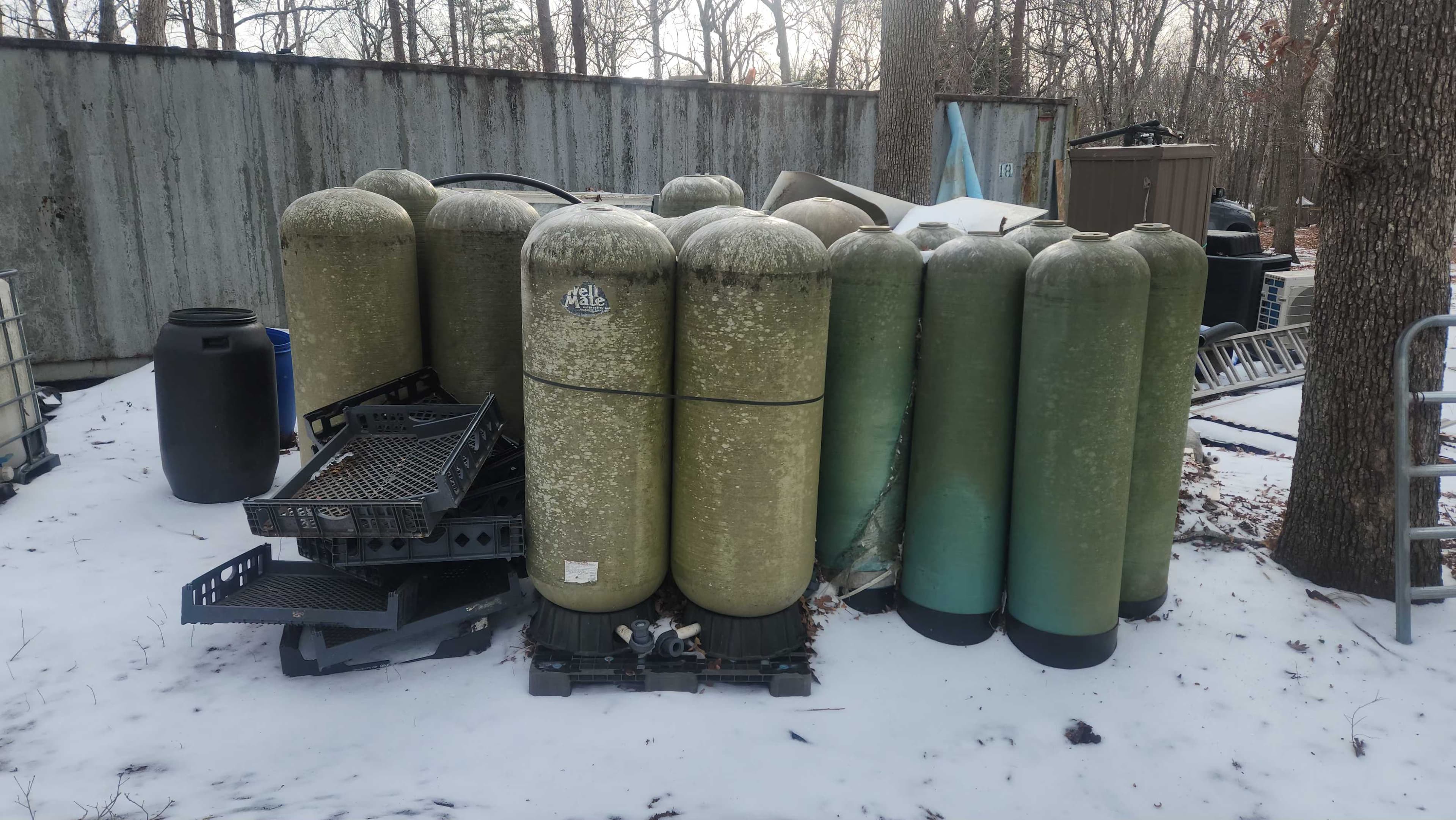 WellMate Fiberglass Pressure Tanks for Wells (WM-9) "NEED TO SALE" 2