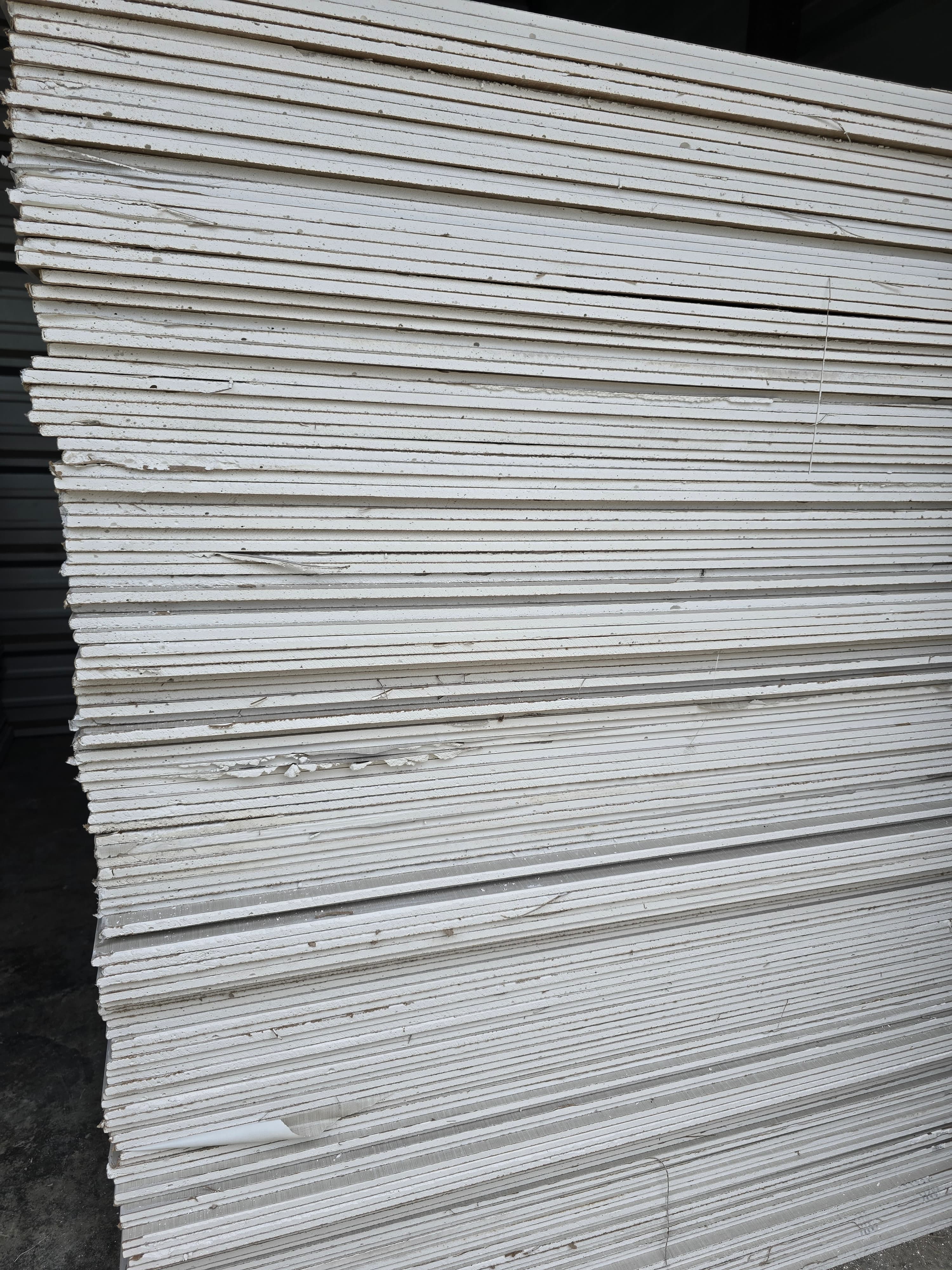 3/8" × 4' × 8' Sheetrock 2