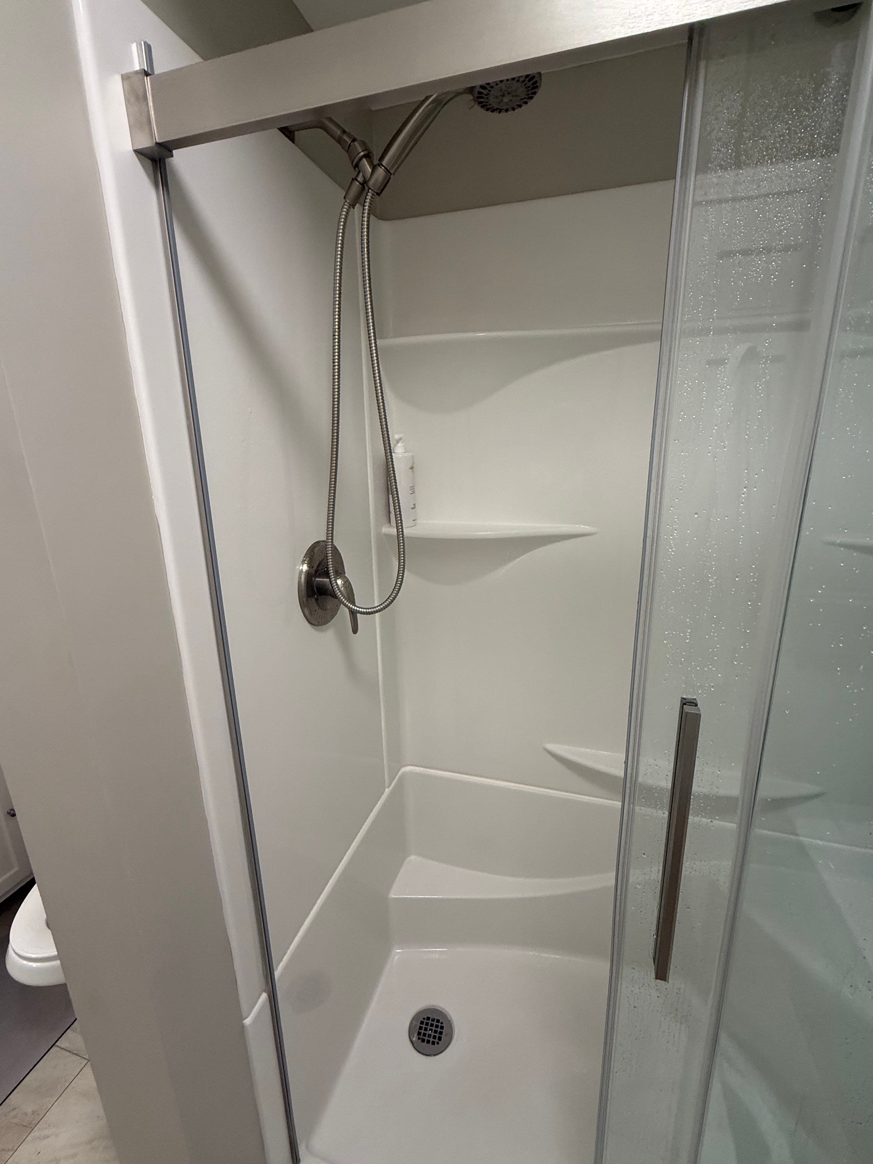 Shower panels, base, door 3