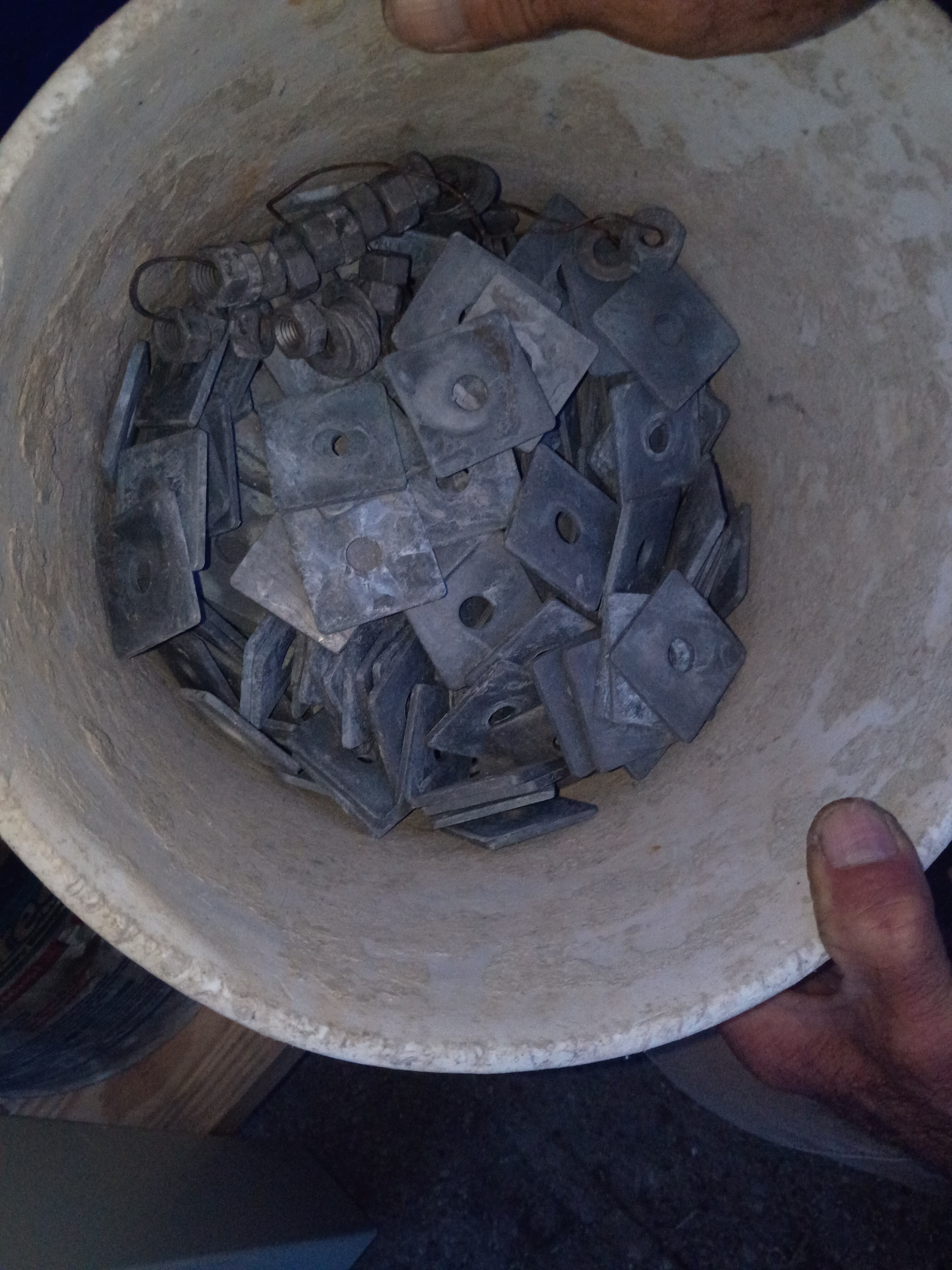 Concrete screws and bolts 4