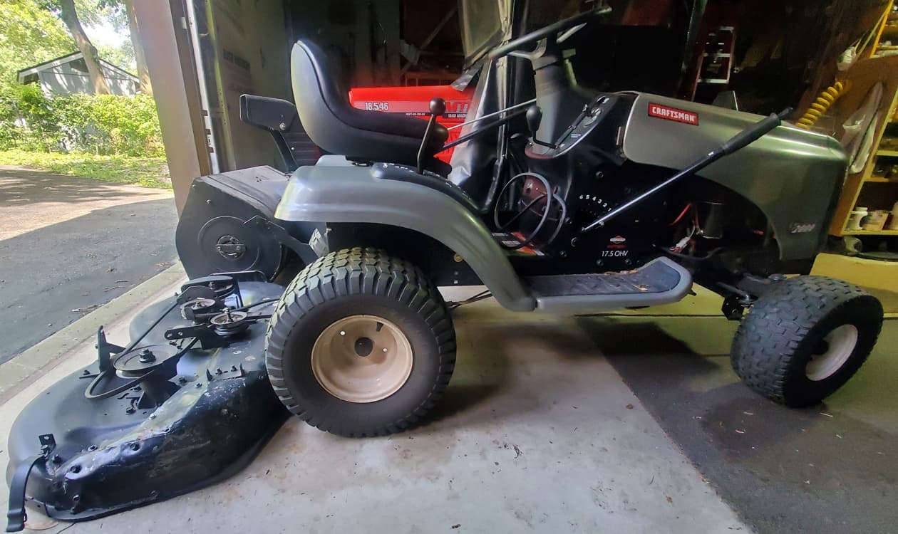 Craftsman Lawn Tractor, 17.5HP/42" Deck for sale